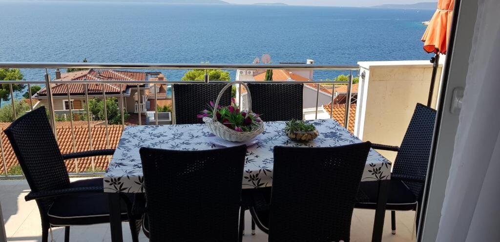 Summer Lounge Apartment โตรกีร์ ภายนอก รูปภาพ