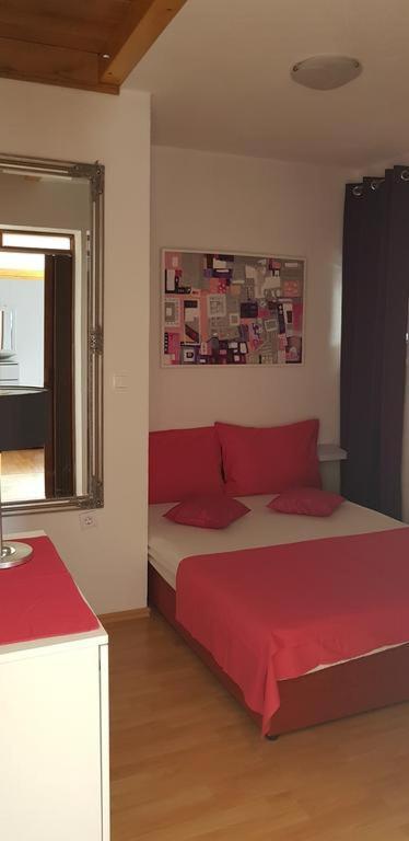 Summer Lounge Apartment โตรกีร์ ภายนอก รูปภาพ
